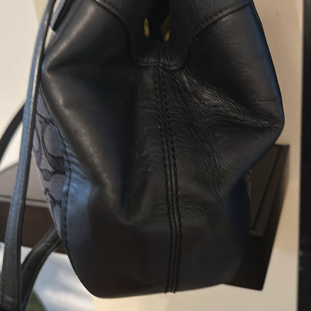 Black coach bag with logo - Picture 6 of 7